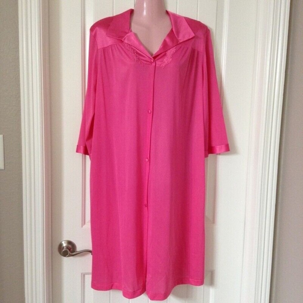 Vanity Fair Women's Robe M Pink Coloratura Knee Length
